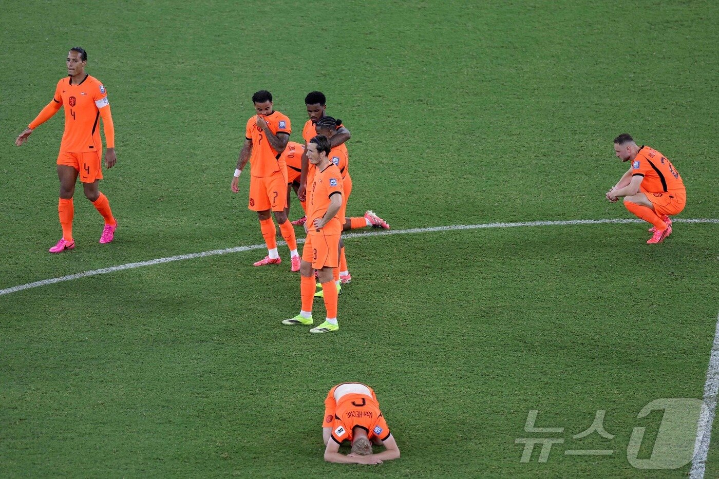 본문 이미지 - 네덜란드는 2026 FIFA 북중미 월드컵 32강에서 모로코에 승부차기 패배를 당했다. ⓒ AFP=뉴스1
