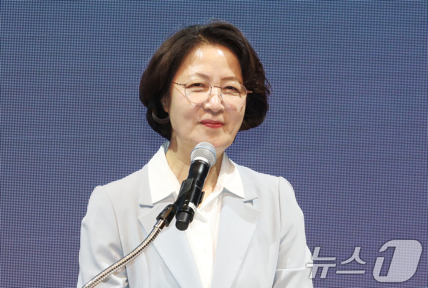 본문 이미지 - 추미애 경기도지사가 지난 1일 경기 수원시 영통구 경기도청에서 열린 제37대 경기도지사 취임식에서 취임사를 하고 있다. 2026.7.1 ⓒ 뉴스1 김영운 기자