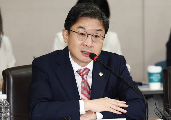 광주 찾은 이억원…"반도체·에너지 핵심 거점, 스타트업 육성 병행"