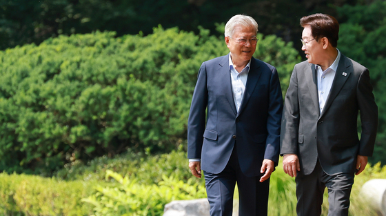 국힘 "李·文 오찬 회동, 민주당 권력 재편 위한 정치쇼일 뿐"