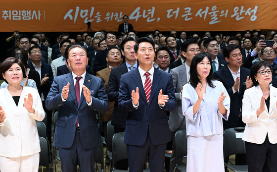 합창하는 오세훈 시장