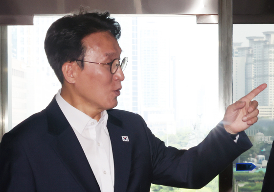 국회로 복귀한 김민석 전 총리