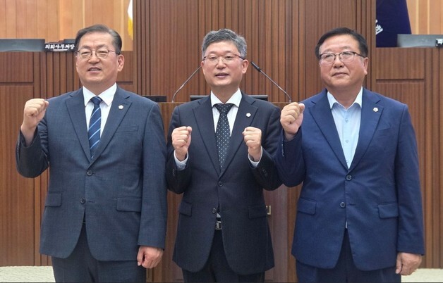 세종시의회 의장단 선출…의장 안신일 부의장 유인호·김학서