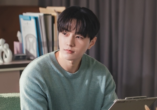 '공감세포' 김명수·강민아, 극과 극 남녀의 '감정전이' 로맨스
