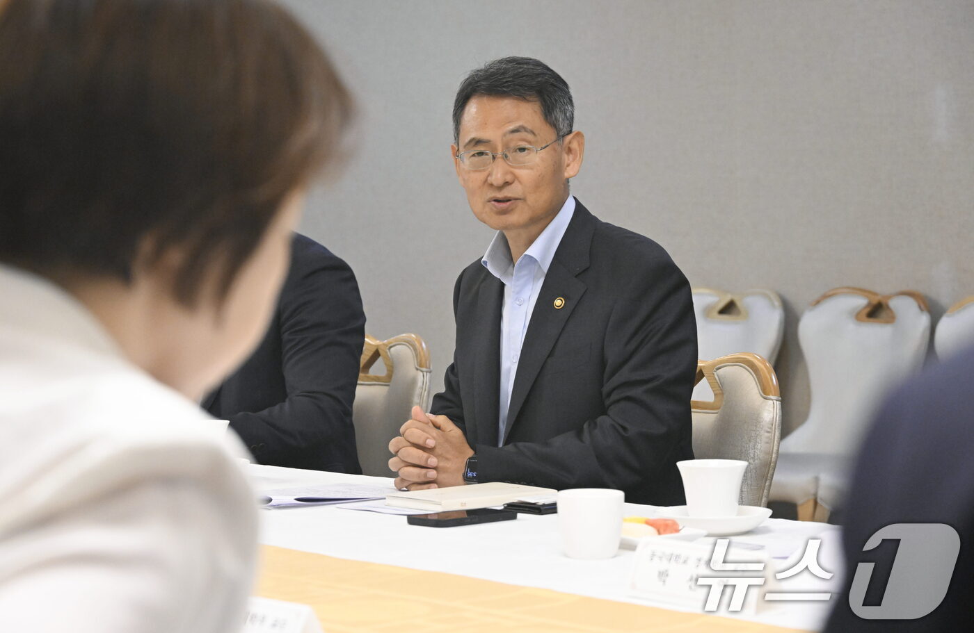 (서울=뉴스1) = 허장 재정경제부 차관이 1일 서울 종로구 서울청사에서 열린 '국제금융정책자문위원회 제2차 전체회의'에서 모두발언을 하고 있다. (재정경제부 제공. 재판매 및 D …