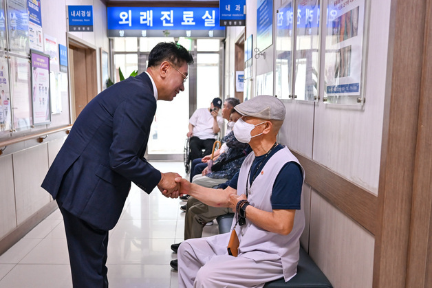 전진선 양평군수, 취임식 대신 병원행…"군립병원 설립 추진"