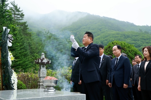 이상호 태백시장 취임 일성…"청정에너지 도시로 도약"