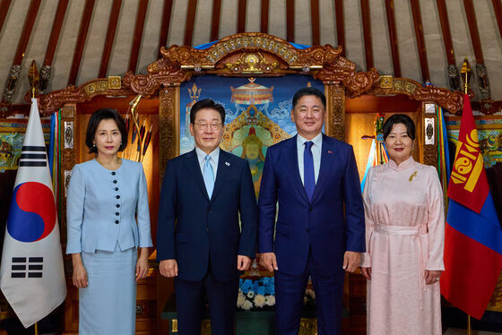 기념촬영 하는 이재명 대통령