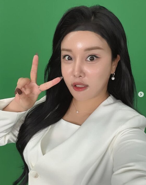 본문 이미지 - 랄랄 인스타그램