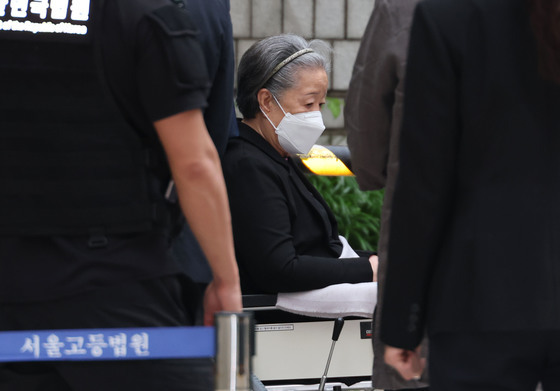 법정 향하는 '정교유착' 한학자 총재