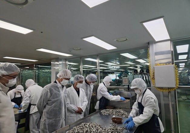 수산물 정책 성과·한계 짚은 경기도…올해는 '안전'에 방점
