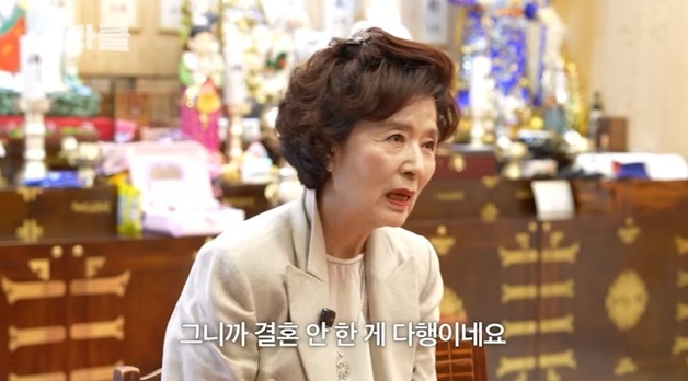 "74세 윤미라, 사주에 혼기 없어…결혼하면 안 되는 사람" 족집게 점괘