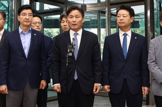 김영진 등 與 행안위, 경찰청 찾아 "장윤기 사건 성역 없이 수사" 촉구