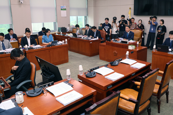 국민의힘 불참한 가운데 진행되는 법사위 소위