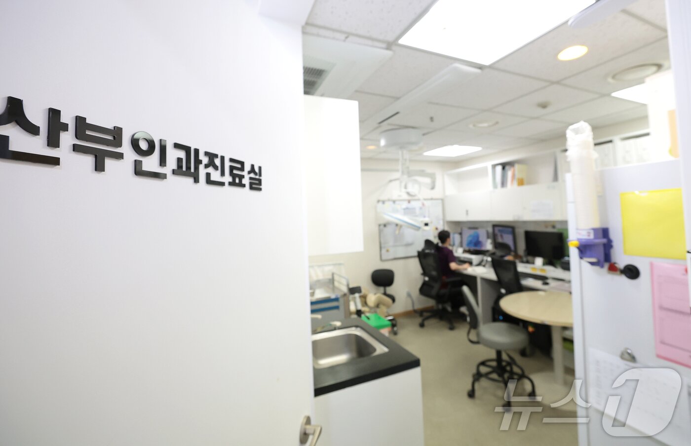 본문 이미지 - 10일 오전 서울 종로구 서울해바라기센터(서울대학교병원 본관)가 언론에 공개 되고 있다. 2026.7.12 ⓒ 뉴스1 권현진 기자