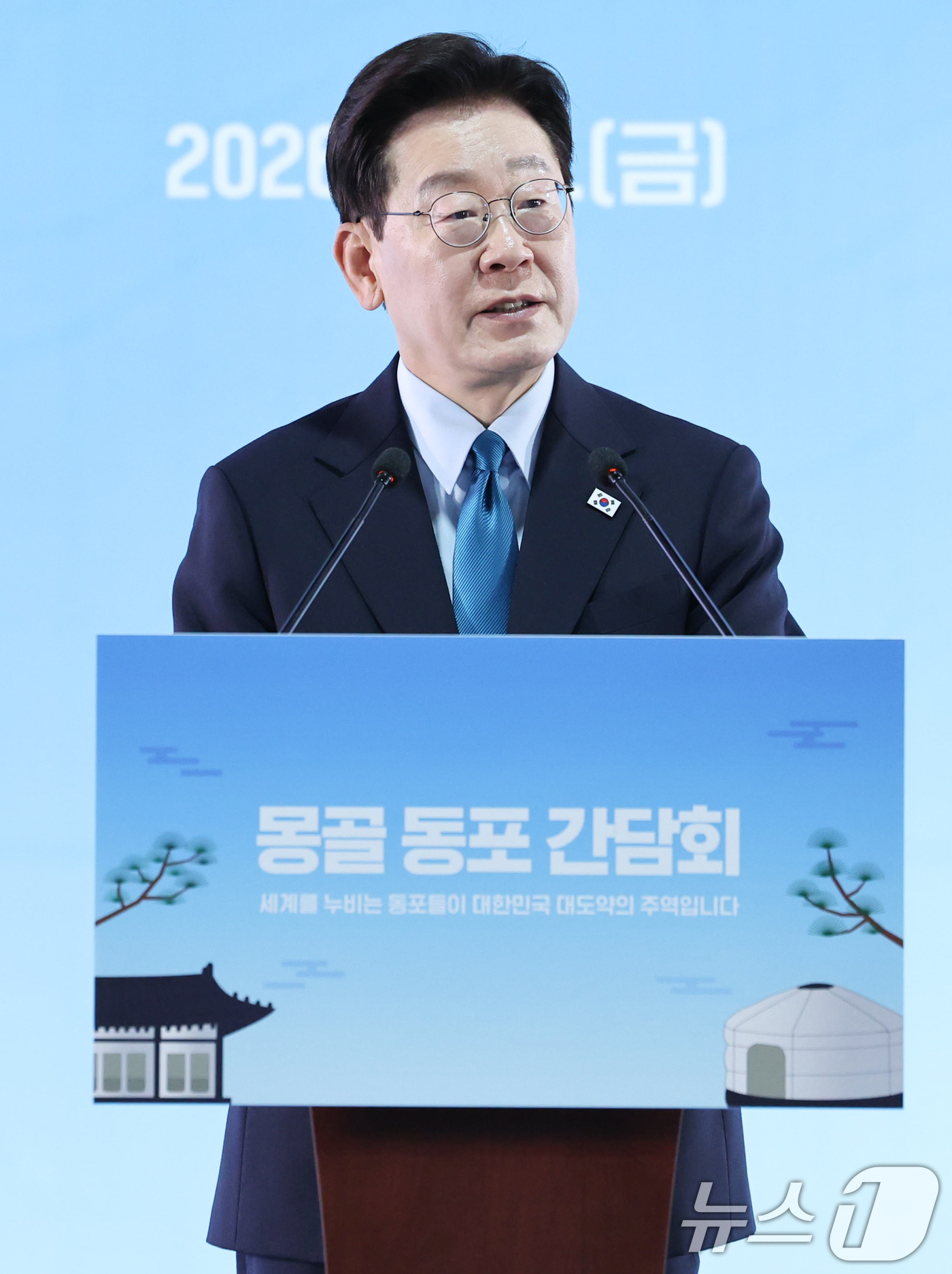(울란바타르(몽골))=뉴스1) 이재명 기자 = 몽골을 국빈 방문 중인 이재명 대통령이 10일(현지시간) 울란바타르 한 호텔에서 열린 동포 오찬간담회에서 발언하고 있다. 2026.7 …