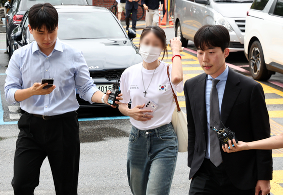 잠실 개표소 '올다르크' 피의자 조사 출석