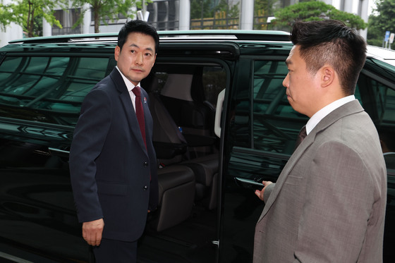 경찰청장 면담 취소하고 돌아가는 장동혁 대표