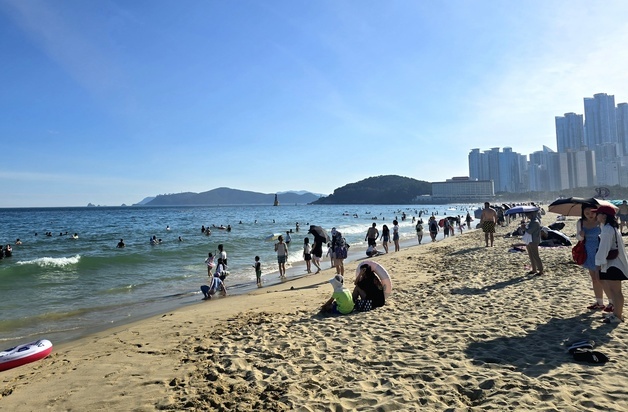 [오늘의 날씨]울산(12일, 일)…대체로 맑고 낮 최고 33도