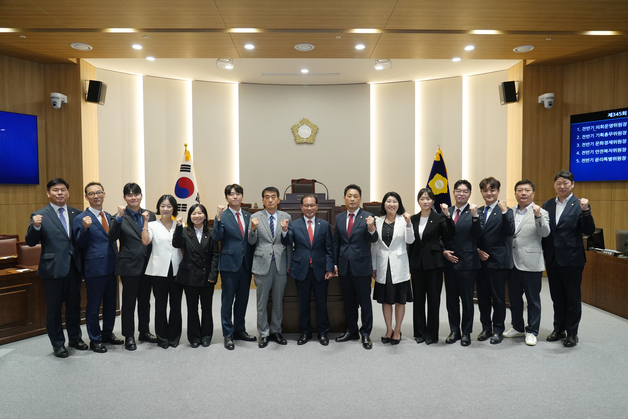 동래구의회, 제10대 전반기 원 구성 완료…의장 최수용·부의장 이규만