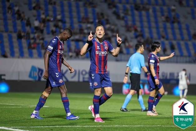 K리그2 수원FC, 전남 5-0 완파…'9골' 프리조 득점 선두