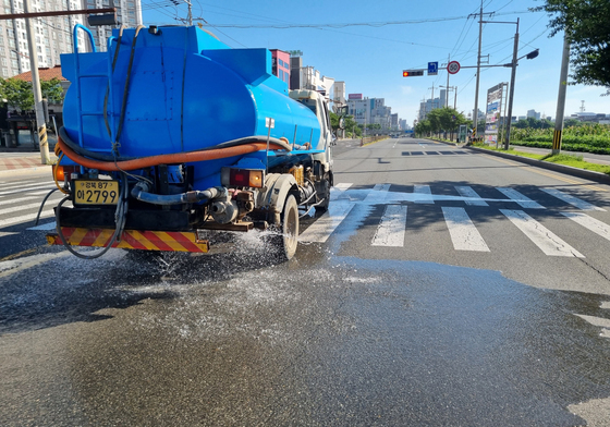 포항 폭염 중대 경보 도심 열기 잡아라