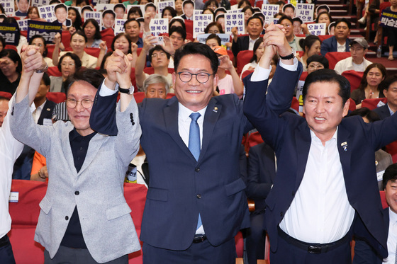 김민석·송영길, 노인위원협의회서 당심 공략…정청래는 잠행 모드