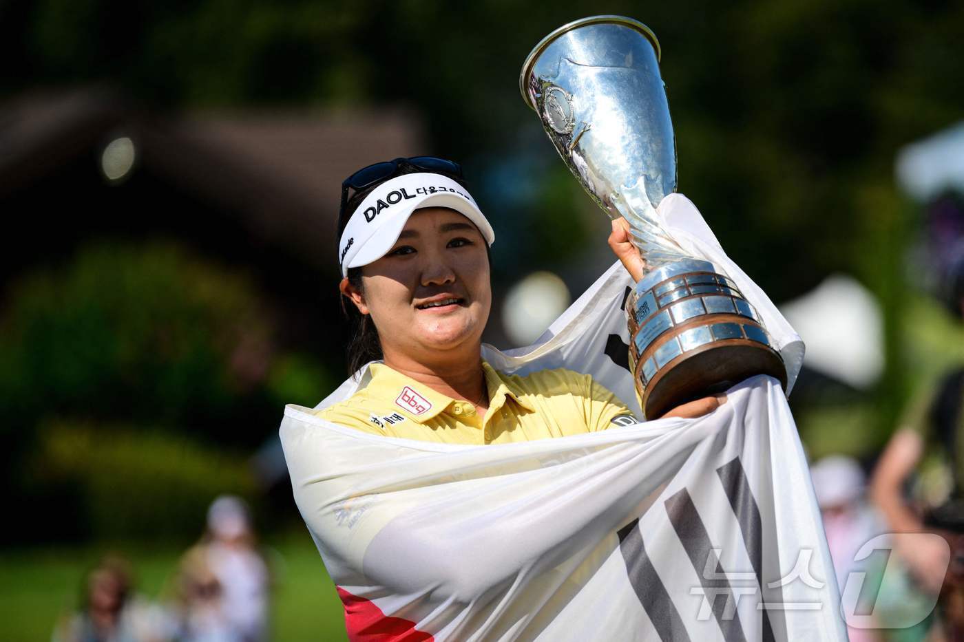 본문 이미지 - 유해란은 KPMG 위민스 PGA 챔피언십과 아문디 에비앙 챔피언십에서 우승했다. ⓒ AFP=뉴스1