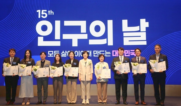 '고독사 발견' 탁정숙 hy 프레시 매니저, 보건복지부 장관 표창