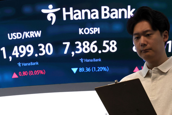 삼성전기, 견조한 실적 전망 무색…9% 급락[핫종목]