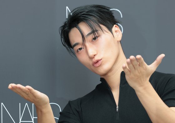 에이티즈 산, 치명적인 키스