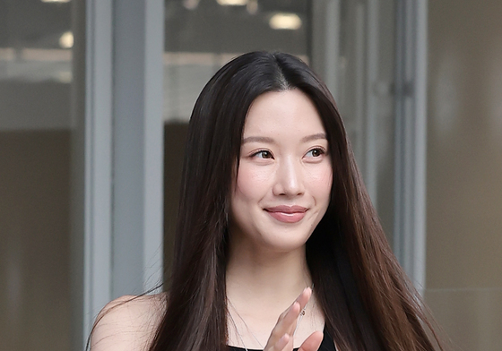 문가영, 첫사랑을 닮은 미소