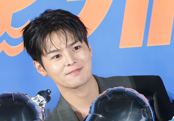 '오케이 마담2' 엄정화 "려운, 눈만 바라봐도 흐뭇…설레는 마음"