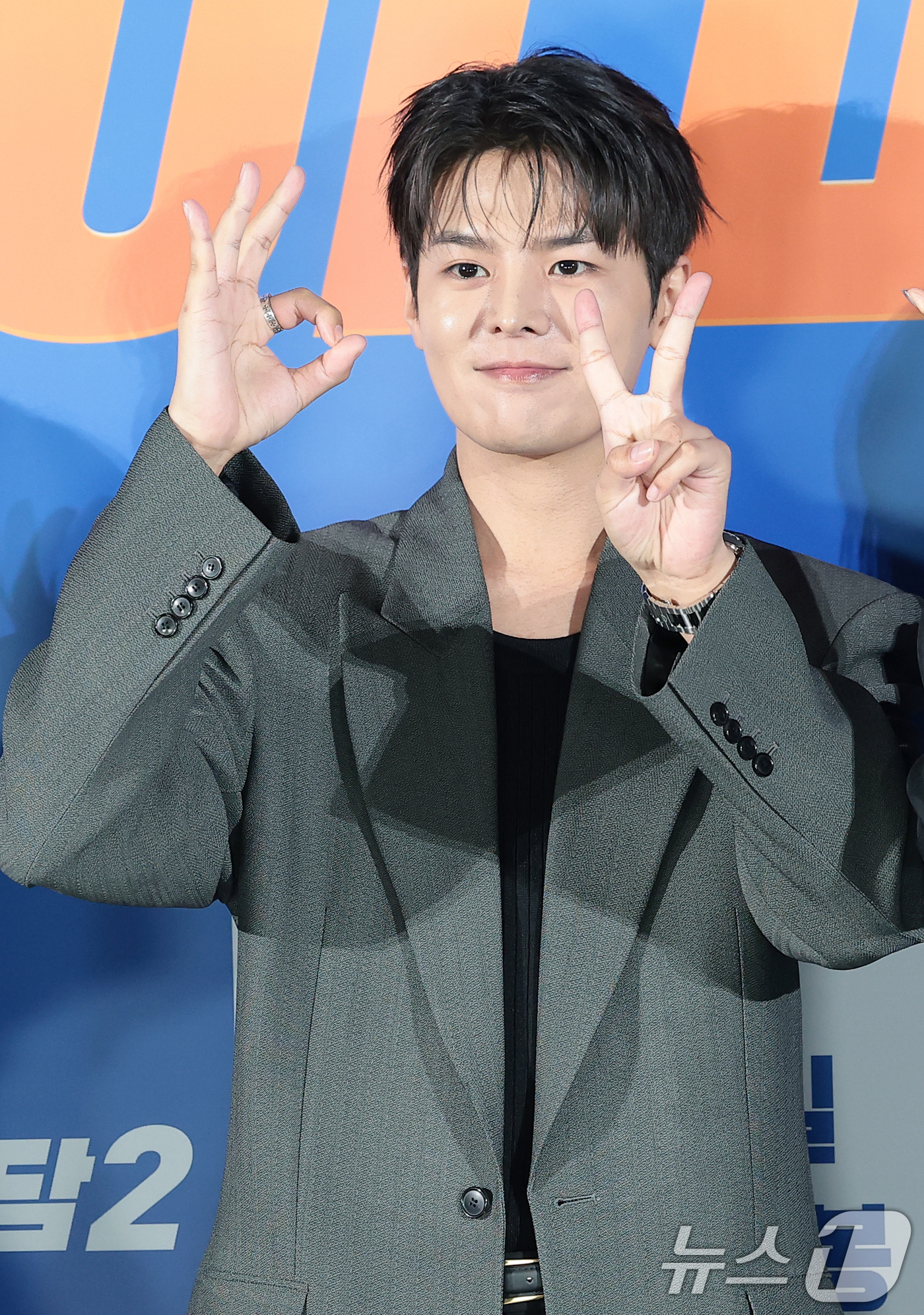 (서울=뉴스1) 권현진 기자 = 배우 려운이 13일 오전 서울 용산CGV에서 열린 영화 '오케이 마담2' 제작보고회에서 포즈를 취하고 있다.'오케이 마담2'는 초호화 크루즈 여행을 …