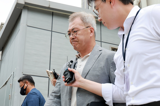 영장실질심사 마치고 법정 나서는 강호필 전 사령관