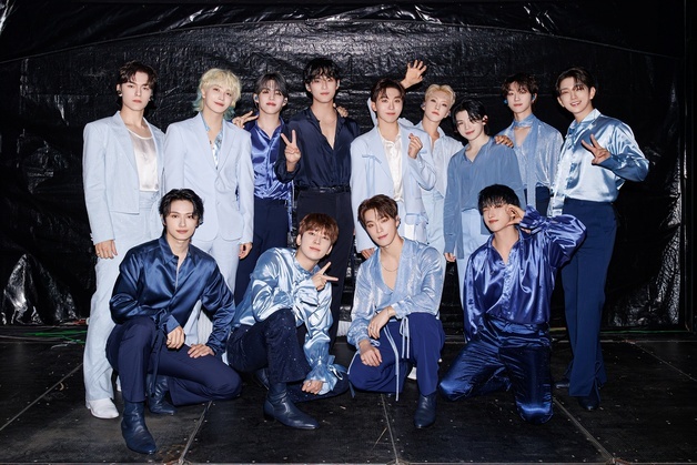 세븐틴, 이번에도 이탈 없다…13인 전원 플레디스와 두 번째 재계약