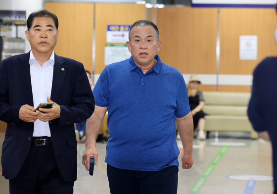 법정 향하는 명태균