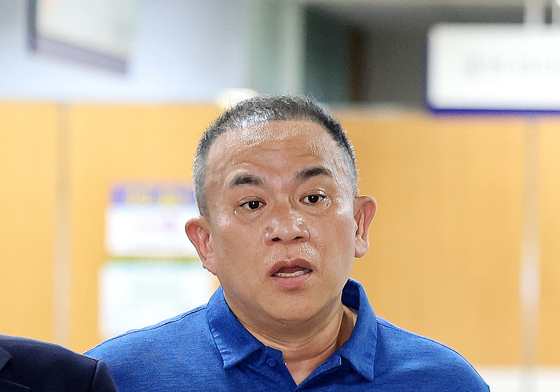 법원 출석하는 명태균