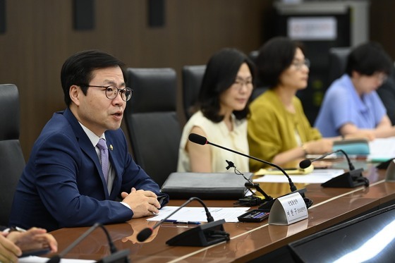 한동훈 "李, 민감한 시기에 통상본부장 경질 이유 쉬쉬?…그냥 못 넘겨"