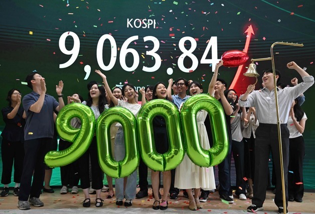 아시아 반도체주 랠리 꺾이나…글로벌 운용사들 베팅 축소