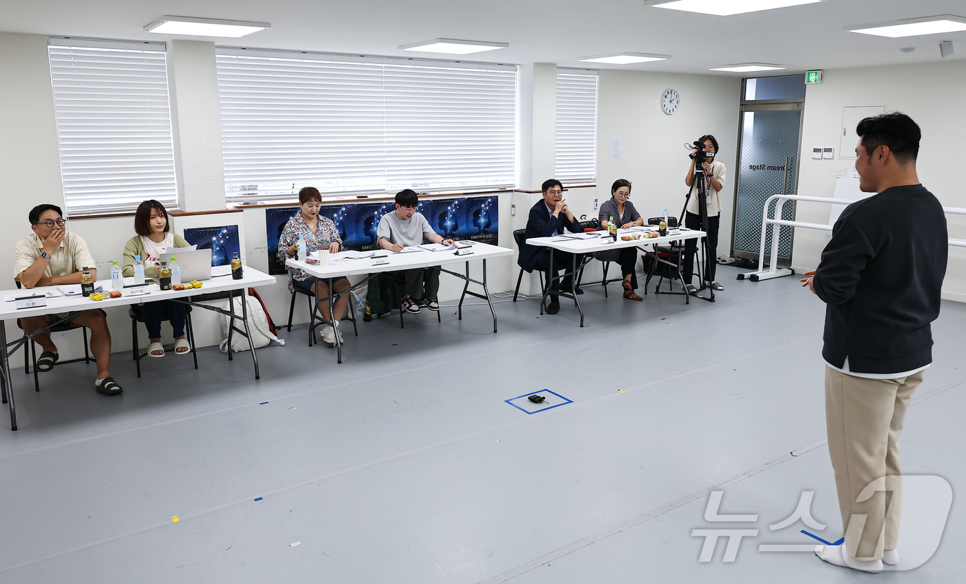 (서울=뉴스1) 김도우 기자 = 13일 서울 동작구 드림스테이지 스튜디오에서 뮤지컬 '나는 반딧불' 공개 오디션이 진행되고 있다.어린이·가족 뮤지컬 '나는 반딧불'은 오는 9월 9 …