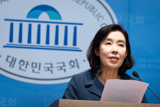 민주, '윤 전 대통령 정치자금법 위반 2년 선고, 국민주권 바로 세운 역사적 판결'