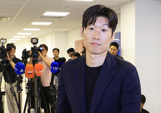 언론 브리핑 마친 박지성 공동위원장
