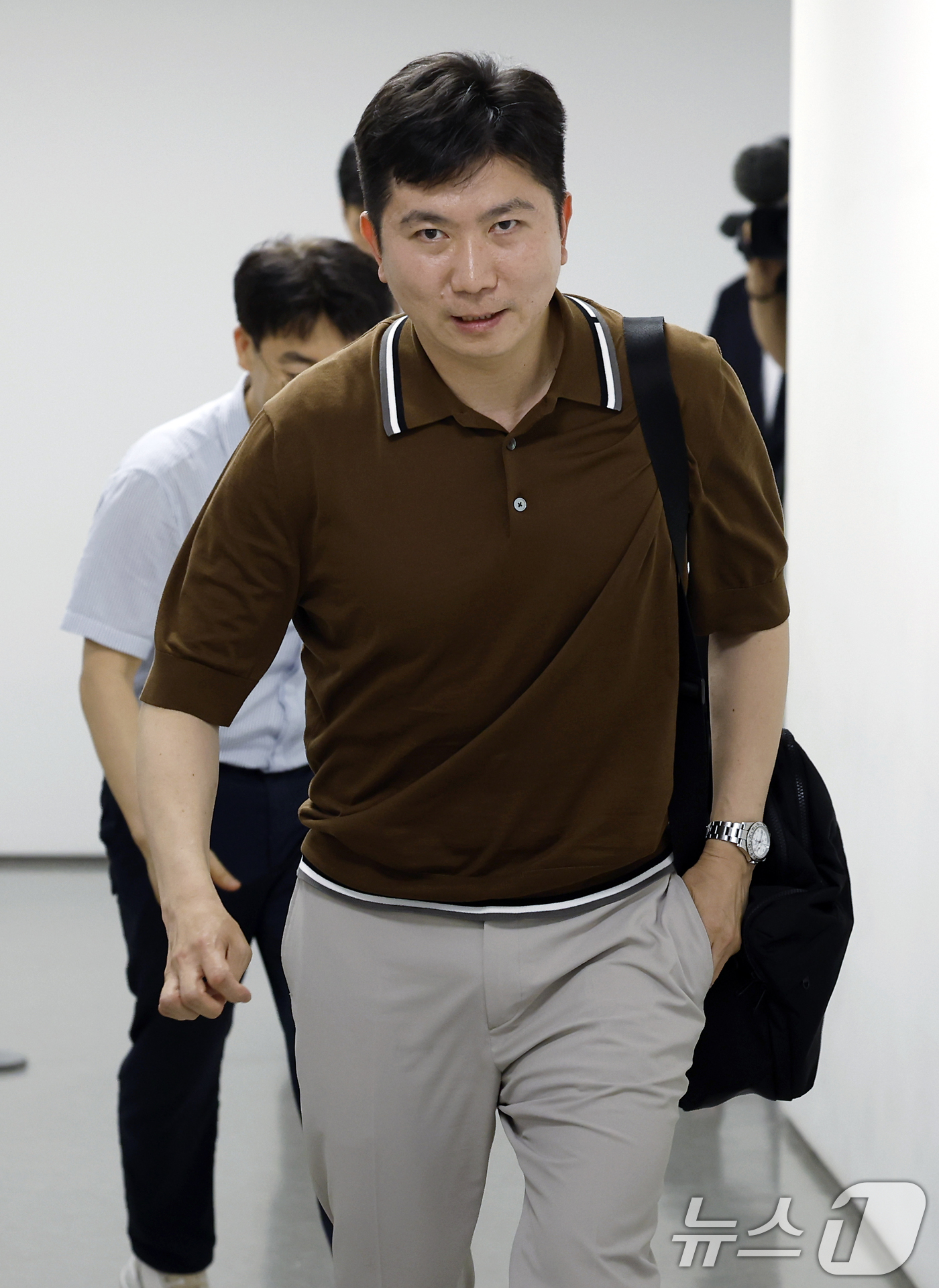(서울=뉴스1) 박정호 기자 = 유승민 K-축구혁신위원회 공동위원장(대한체육회장)이 13일 오후 서울시 종로구 국립현대미술관 사무동에서 열린 K-축구 혁신위원회 2차 회의 중간 다 …