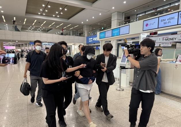 5년 넘게 해외서 5000억 도박사이트 운영…총책 두바이서 송환