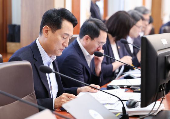 국무회의 참석한 오세훈 서울시장