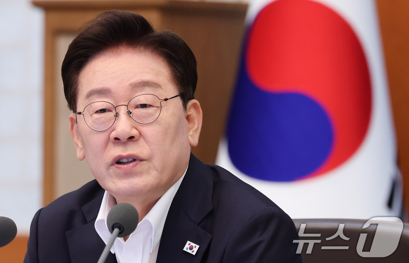 (서울=뉴스1) 이재명 기자 = 이재명 대통령이 14일 청와대에서 열린 국무회의에서 발언하고 있다. 2026.7.14/뉴스1