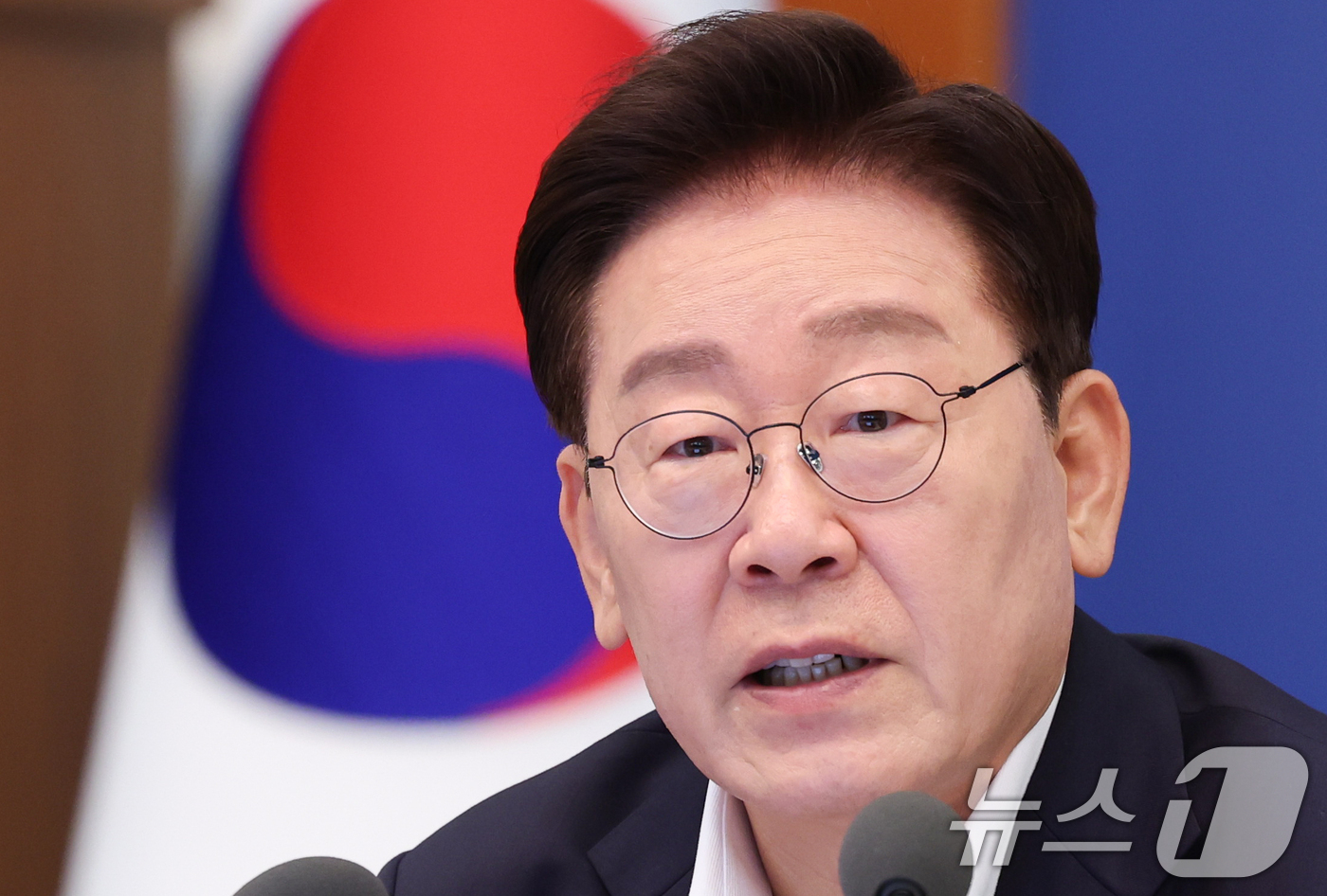 (서울=뉴스1) 이재명 기자 = 이재명 대통령이 14일 청와대에서 열린 국무회의에서 발언하고 있다. 2026.7.14/뉴스1