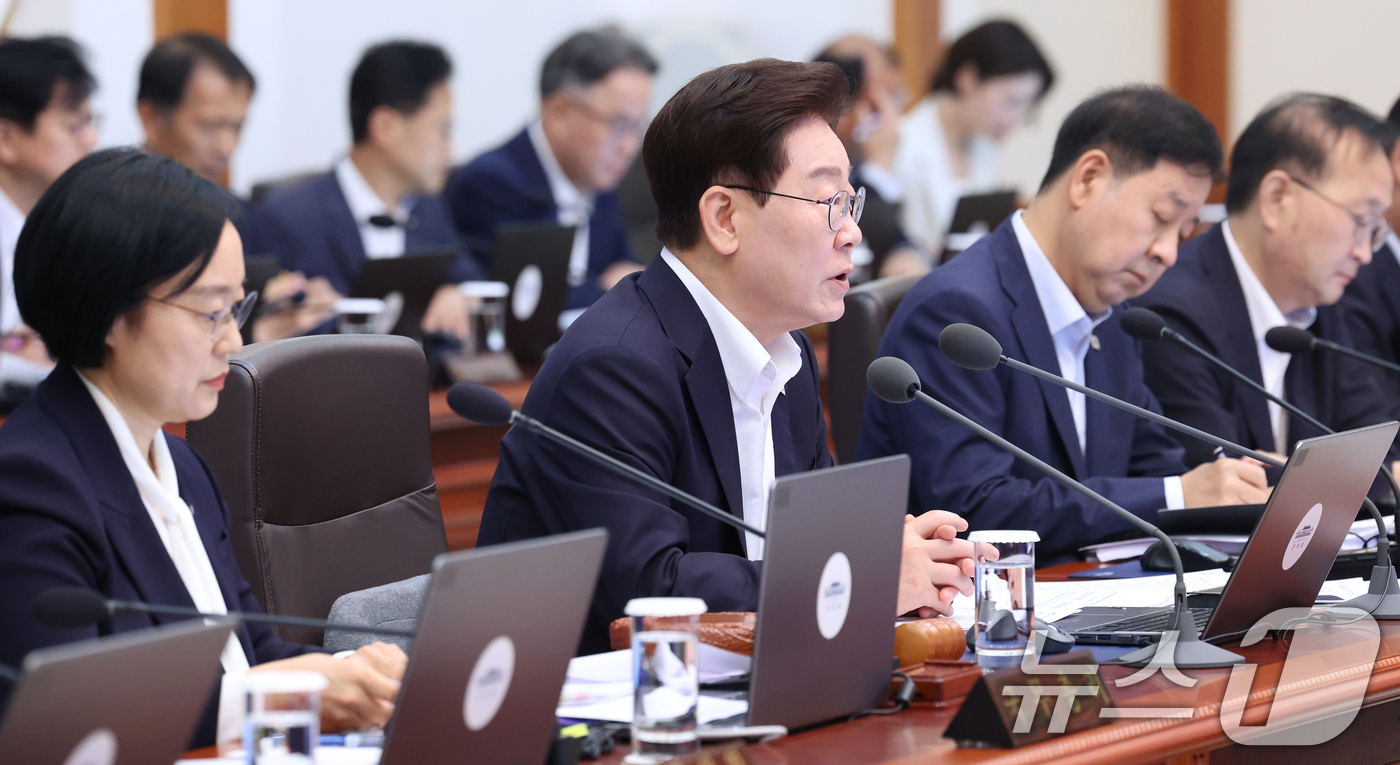 (서울=뉴스1) 이재명 기자 = 이재명 대통령이 14일 청와대에서 열린 국무회의에서 발언하고 있다. 2026.7.14/뉴스1