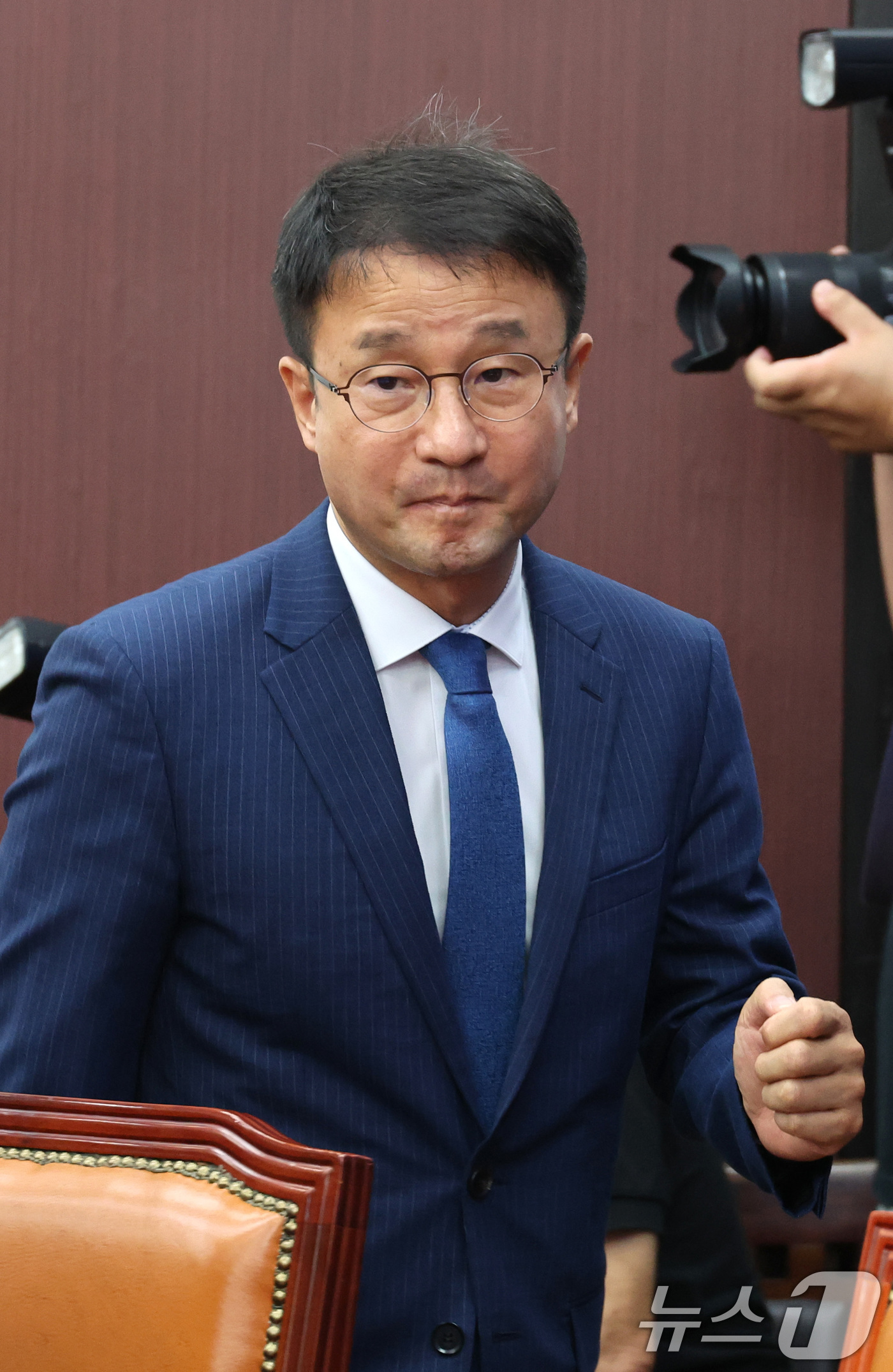 (서울=뉴스1) 신웅수 기자 = 한병도 더불어민주당 당대표 직무대행 겸 원내대표가 14일 서울 여의도 국회에서 열린 원내대책회의에 참석하고 있다. 2026.7.14/뉴스1